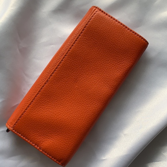 Michael Kors wallet - Picture 7 of 8